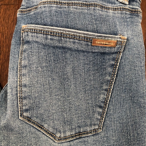 White House Black Market Distressed Jeans - Picture 6 of 8